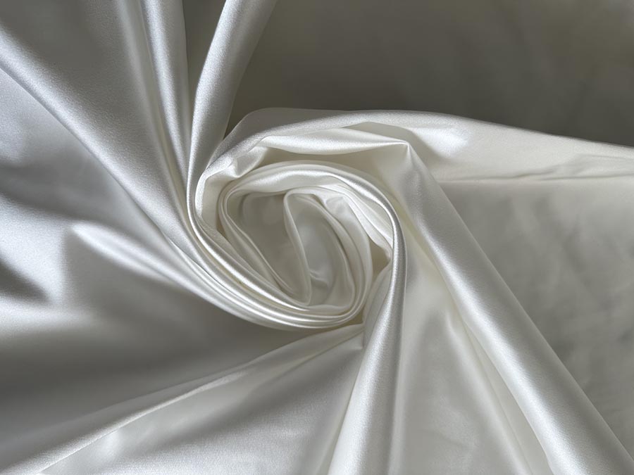 01 SPOSA ESSEN.7 POLY 01 SPOSA ESSEN.7 POLY