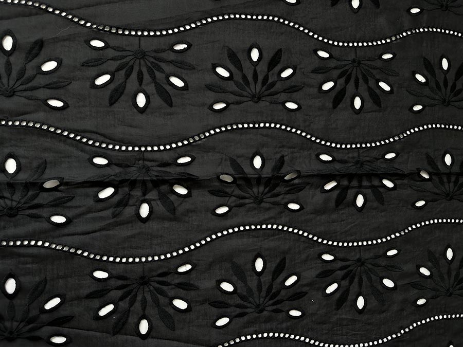 02 COLLEZIONECOCKTAIL RICAMI FNC.650 COTONE 02 COLLEZIONECOCKTAIL RICAMI FNC.650 COTONE